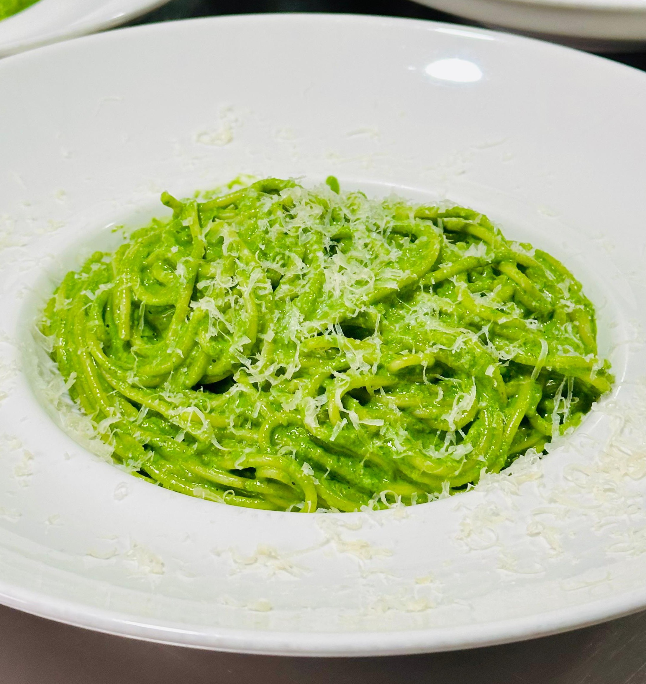 ESPAGUETTI PESTO ESPINACA