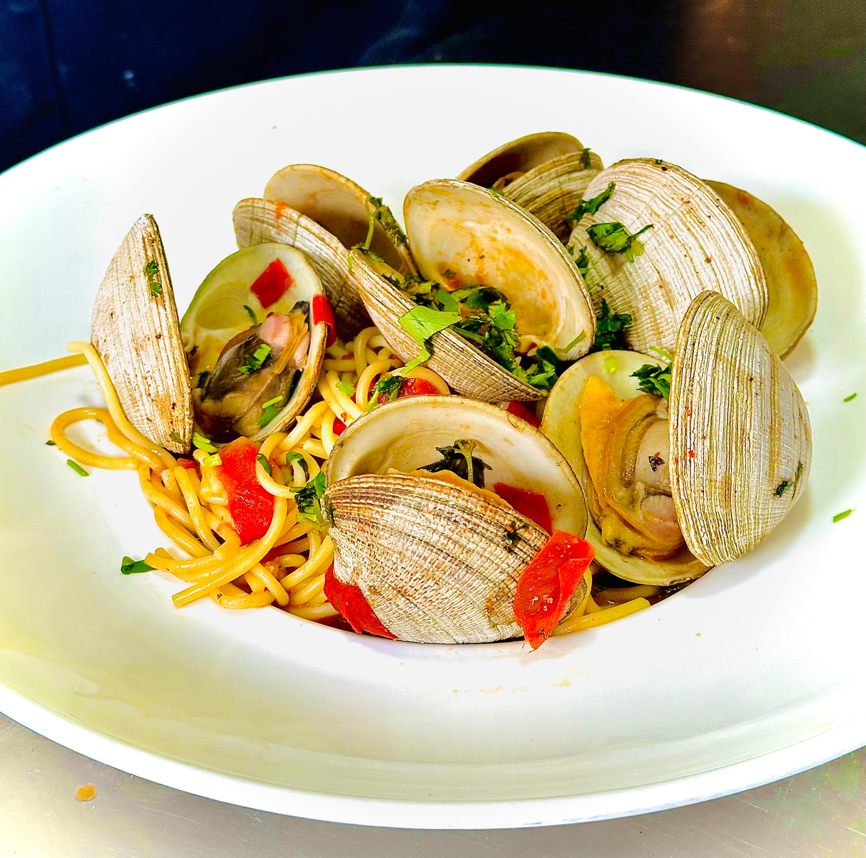 SPAGHETTI ALLE VONGOLÉ